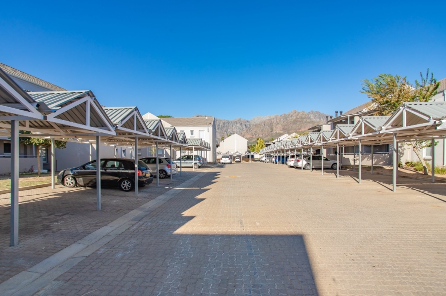 To Let 3 Bedroom Property for Rent in Klein Drakenstein Western Cape